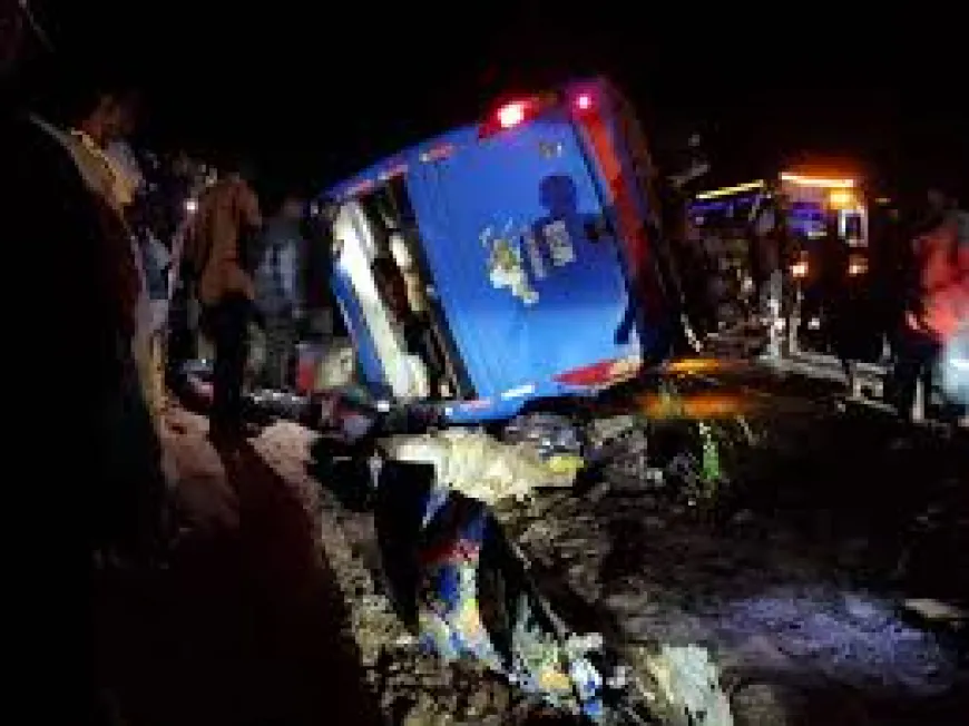 Five Killed in Dodoma Bus and Lorry Collision