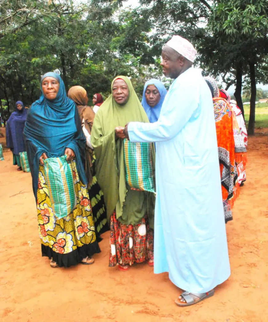 VP Mpango Provides Iftar to Widows and Orphans