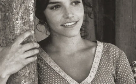 Brooke Adams Net Worth, Relationships, Age/Birthdate & Birthday Facts