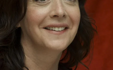 Jane Adams Net Worth, Relationships, Age/Birthdate & Birthday Facts