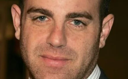 Paul Adelstein Net Worth, Relationships, Age/Birthdate & Birthday Facts