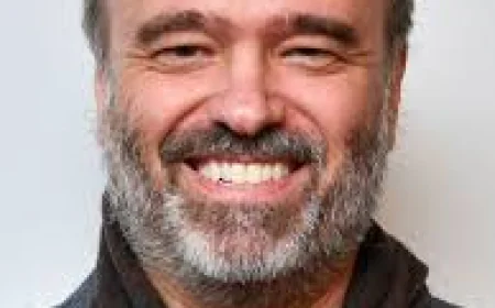 Scott Adsit Net Worth, Relationships, Age/Birthdate & Birthday Facts