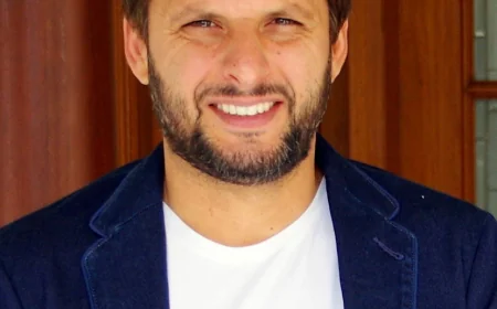 Shahid Afridi Net Worth, Relationships, Age/Birthdate & Birthday Facts