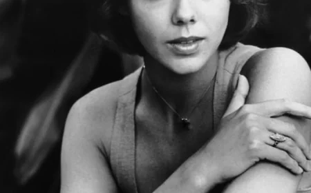 Jenny Agutter Net Worth, Relationships, Age/Birthdate & Birthday Facts