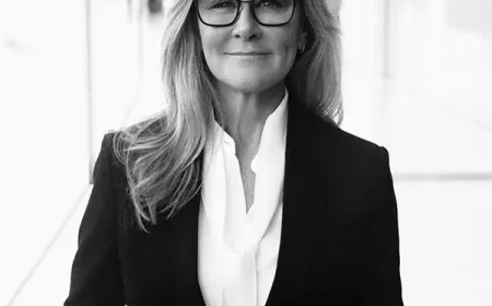 Angela Ahrendts Net Worth, Relationships, Age/Birthdate & Birthday Facts