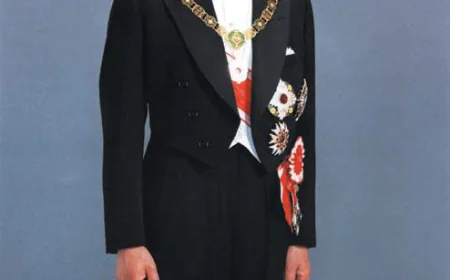 Akihito Net Worth, Relationships, Age/Birthdate & Birthday Facts