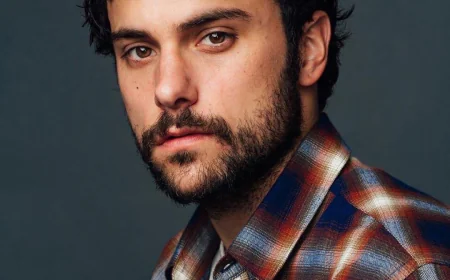 Jack Falahee Net Worth, Relationships, Age/Birthdate & Birthday Facts