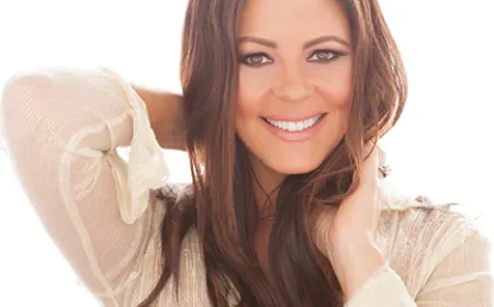 Sara Evans Net Worth, Relationships, Age/Birthdate & Birthday Facts