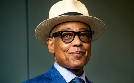 Giancarlo Esposito Net Worth, Relationships, Age/Birthdate & Birthday Facts