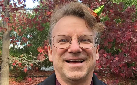 Chris Espinosa Net Worth, Relationships, Age/Birthdate & Birthday Facts