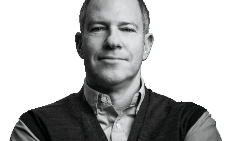 Toby Emmerich Net Worth, Relationships, Age/Birthdate & Birthday Facts