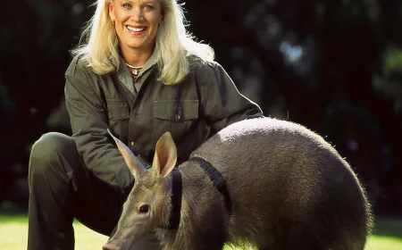 Joan Embery Net Worth, Relationships, Age/Birthdate & Birthday Facts