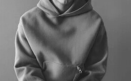 Jacob Elordi Net Worth, Relationships, Age/Birthdate & Birthday Facts