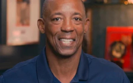 Sean Elliott Net Worth, Relationships, Age/Birthdate & Birthday Facts
