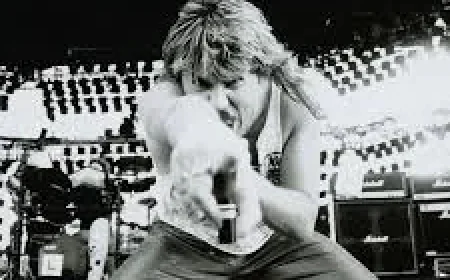 Joe Elliott Net Worth, Relationships, Age/Birthdate & Birthday Facts