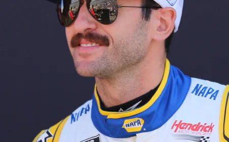 Chase Elliott Net Worth, Relationships, Age/Birthdate & Birthday Facts