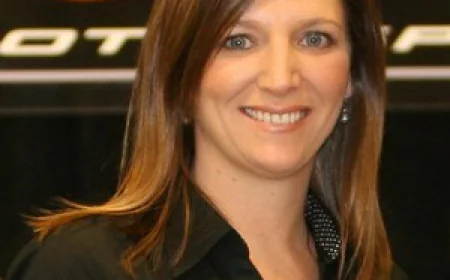 Kelley Earnhardt Net Worth, Relationships, Age/Birthdate & Birthday Facts