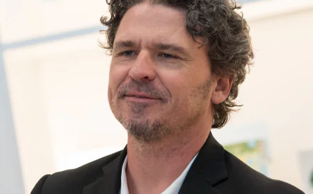 Dave Eggers Net Worth, Relationships, Age/Birthdate & Birthday Facts