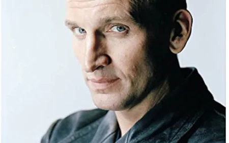 Christopher Eccleston Net Worth, Relationships, Age/Birthdate & Birthday Facts