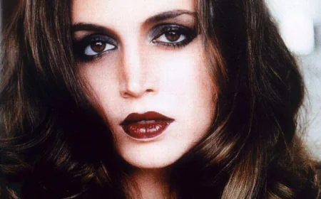 Eliza Dushku Net Worth, Relationships, Age/Birthdate & Birthday Facts