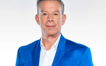 Elvis Duran Net Worth, Relationships, Age/Birthdate & Birthday Facts