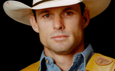 Troy Dunn Net Worth, Relationships, Age/Birthdate & Birthday Facts