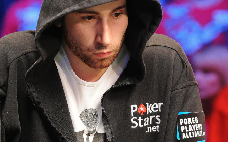 Jonathan Duhamel Net Worth, Relationships, Age/Birthdate & Birthday Facts