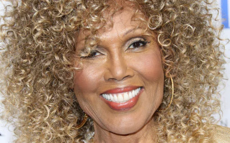 Janet Dubois Net Worth, Relationships, Age/Birthdate & Birthday Facts