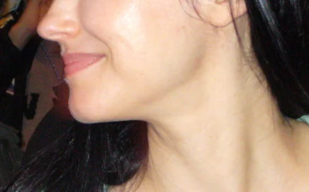 Julie Dreyfus Net Worth, Relationships, Age/Birthdate & Birthday Facts