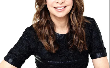 Illeana Douglas Net Worth, Relationships, Age/Birthdate & Birthday Facts