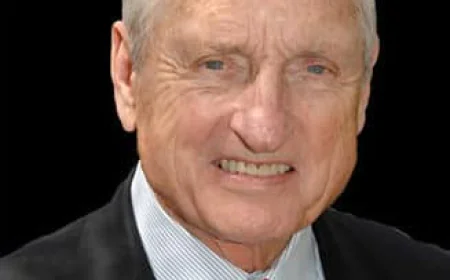 Vince Dooley Net Worth, Relationships, Age/Birthdate & Birthday Facts