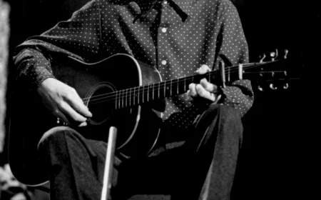 Donovan Net Worth, Relationships, Age/Birthdate & Birthday Facts