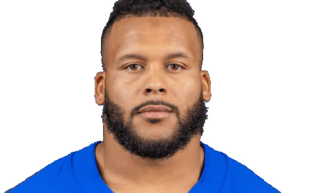 Aaron Donald Net Worth, Relationships, Age/Birthdate & Birthday Facts