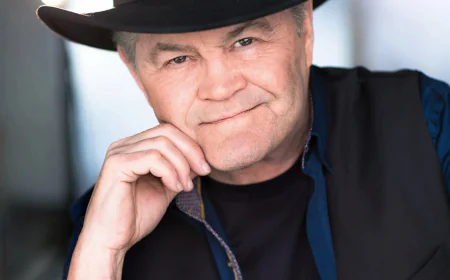Micky Dolenz Net Worth, Relationships, Age/Birthdate & Birthday Facts