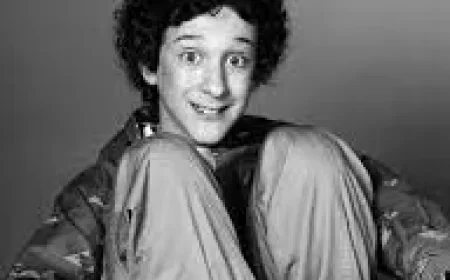 Dustin Diamond Net Worth, Relationships, Age/Birthdate & Birthday Facts