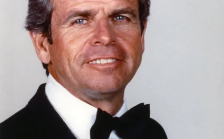 William Devane Net Worth, Relationships, Age/Birthdate & Birthday Facts