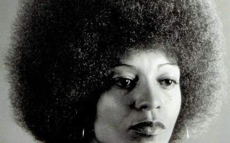 Angela Davis Net Worth, Relationships, Age/Birthdate & Birthday Facts