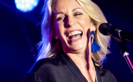 Sara Dallin Net Worth, Relationships, Age/Birthdate & Birthday Facts