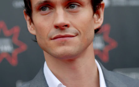 Hugh Dancy Net Worth, Relationships, Age/Birthdate & Birthday Facts