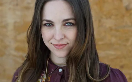 Brittany Curran Net Worth, Relationships, Age/Birthdate & Birthday Facts