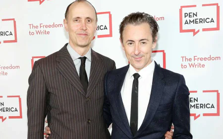 Alan Cumming Net Worth, Relationships, Age/Birthdate & Birthday Facts