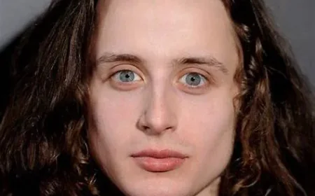 Rory Culkin Net Worth, Relationships, Age/Birthdate & Birthday Facts