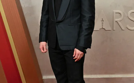 Kieran Culkin Net Worth, Relationships, Age/Birthdate & Birthday Facts