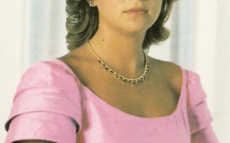 Infanta Cristina Net Worth, Relationships, Age/Birthdate & Birthday Facts