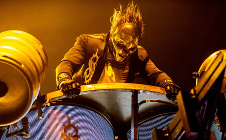 Shawn "Clown" Crahan Net Worth, Relationships, Age/Birthdate & Birthday Facts
