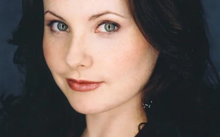 Alyson Court Net Worth, Relationships, Age/Birthdate & Birthday Facts