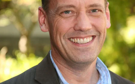 Dee Bradley Baker Net Worth, Relationships, Age/Birthdate & Birthday Facts