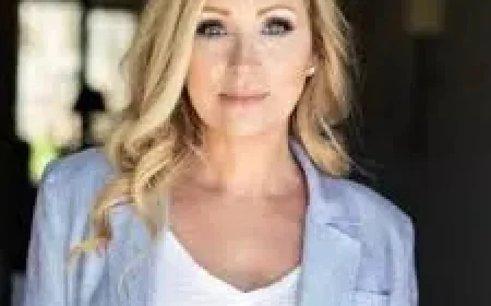 Leigh-Allyn Baker Net Worth, Relationships, Age/Birthdate & Birthday Facts