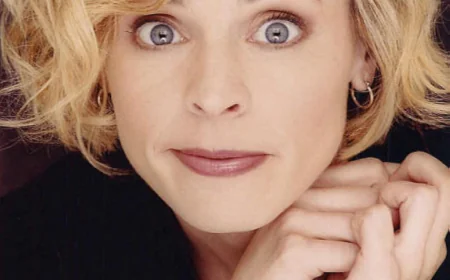 Maria Bamford Net Worth, Relationships, Age/Birthdate & Birthday Facts