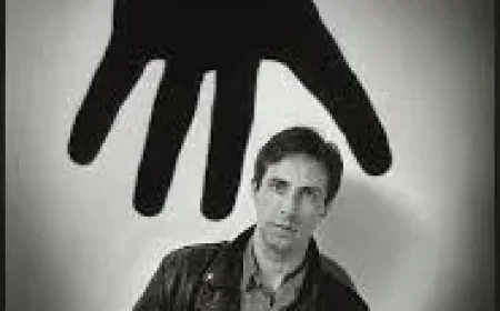 Clive Barker Net Worth, Relationships, Age/Birthdate & Birthday Facts